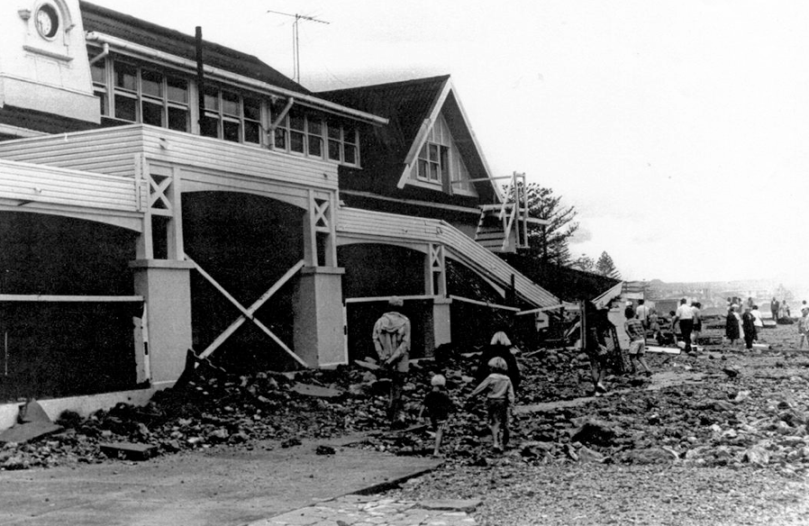 Cyclone Pam, 1974: wave and storm surge damage, Kirra Beach